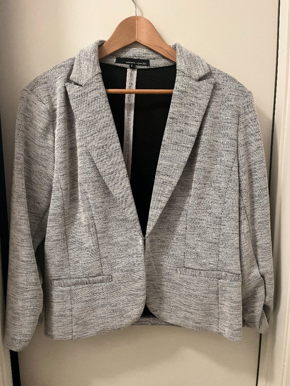 Amanda + Chelsea Blazer, XL, 3/4 ruched sleeve, black and white